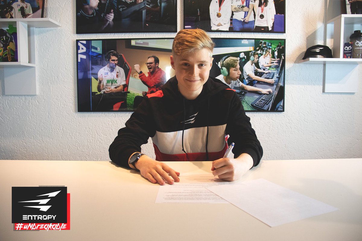 EntropyGaming's tweet image. 📝✅ @h3ro_csgo 

Unser IGL für die nächsten drei Seasons. 🔥🙌 #unbreakable
