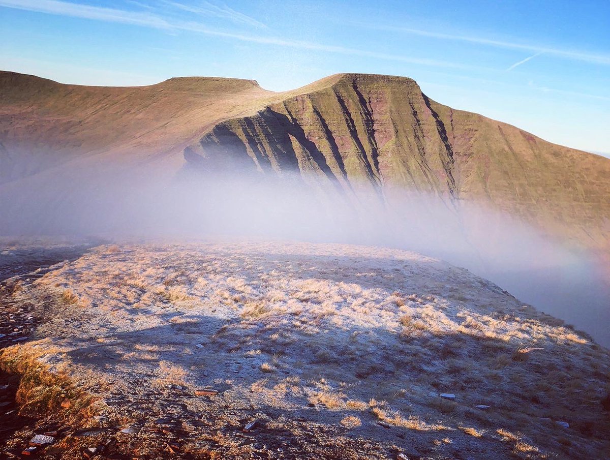 we_are_magenta's tweet photo. Incredible day #filming #photography & #drone filming on Cribyn yesterday for a very exciting project that combines our core services of #videoproduction #photography #animation & #dronevideo #dronephotography #sonyfs5 #atomosshogun #djimavicpro2 #dji #canon5dmarkiii https://t.co/lHMCP7rS4i