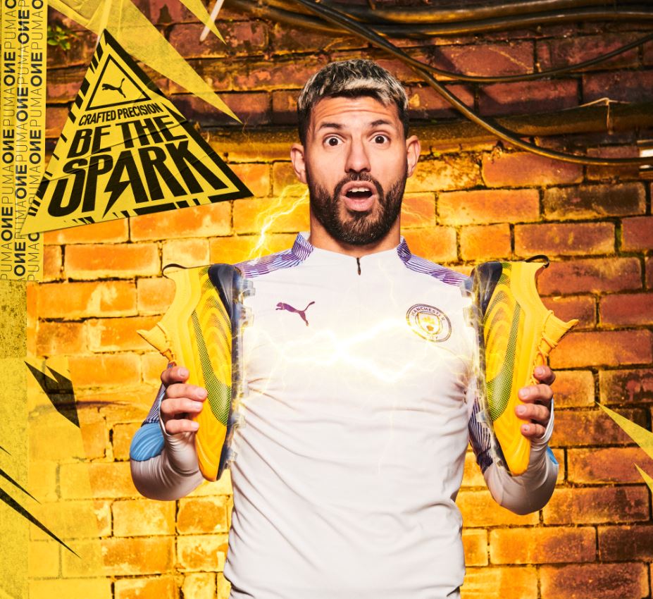futbolemotion's tweet photo. ⚡ Puma ONE 20.1 ⚽️⚽️⚽️
--
El nuevo @pumafootball Spark Pack ya está presente por nuestros almacenes.
🖇️Enlace web: https://t.co/wFIK93EURG
--
#PumaFootball #PumaONE #SparkPack #FutbolEmotion https://t.co/iFtnaTi8aT