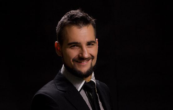 BiziSi's tweet image. Kako s pogumom, ranljivostjo in ekipnim duhom živeti za skupno vizijo? Odličen primer bo na #NetPRO predstavil Domen Rozman iz @DunkingDevils: bit.ly/UigranaEkipa