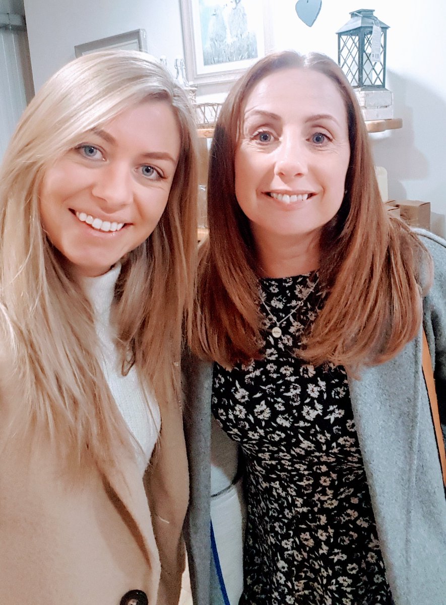 gingerpixiepics's tweet photo. Catch up with Callie @ie_instinct talking business 🤔📸😁 @TheWoodworksGC #marketing #developingbusiness https://t.co/OwN7ja4jno