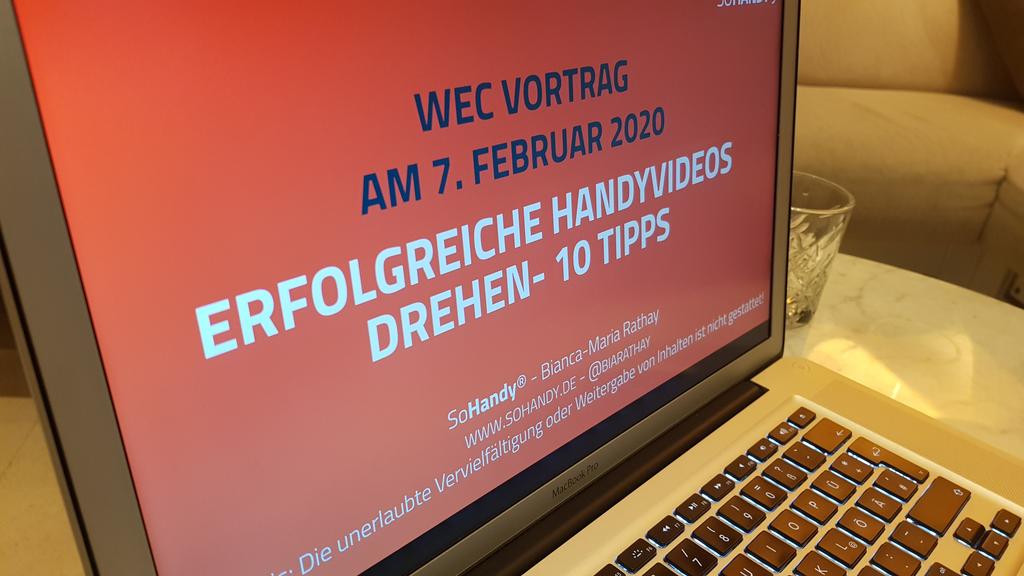 vorderkamera's tweet photo. Tolles Vortragsgespräch mit @BiaRathay #sohandy für #Wec #Berlin @WEC_News https://t.co/hoPkRmbxQA