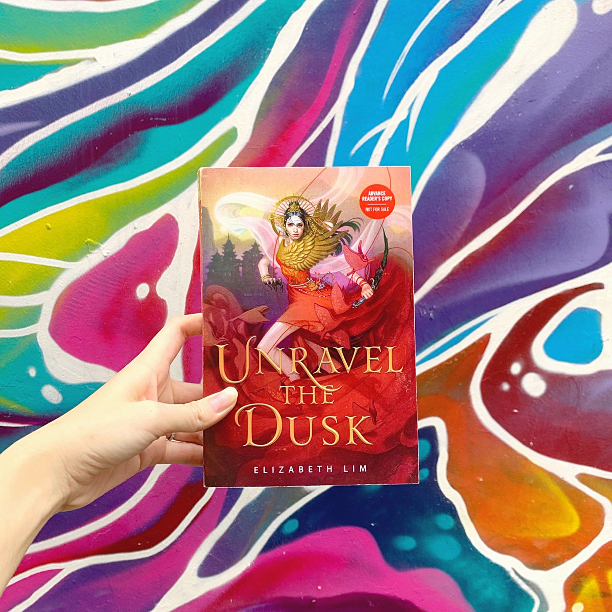 🔥ARC Giveaway!🔥

UNRAVEL THE DUSK is out in 5️⃣ months, and I'm giving away one gorgeous signed ARC!

Follow+RT to enter, 🌏 OK, ends 2/14

💖BONUS ENTRY Follow me on IG: instagram.com/elimpix 

#bookishwish #giveaway #bookgiveaway