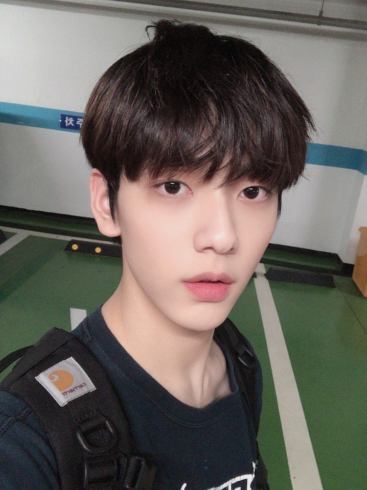 mojo_FY's tweet photo. 글구진짜헬스를ㅈㄴ열심히다닐것같이찍힘.. https://t.co/sS2NuHG4vV