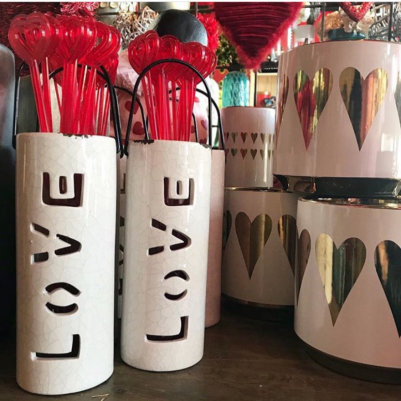 Love is in the air...call or stop by, pick out a vase and we’ll fill it with beautiful flowers! #wedeliver #valentinesday #makesomeonesmile #newleafflorist