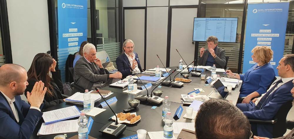 EngineeringSpa's tweet photo. "Come progettare e fornire ecosistemi intelligenti necessari al successo della strategia Cloud": Francesco Bonfiglio CEO di @EngineeringDHUB alla roundtable di @Soiel_it sul #Cloud per la #PA. #digitaltransformation #smartcity #piattaformedigitali @digitalenabler @franzbonf https://t.co/kJNyqoHtV1
