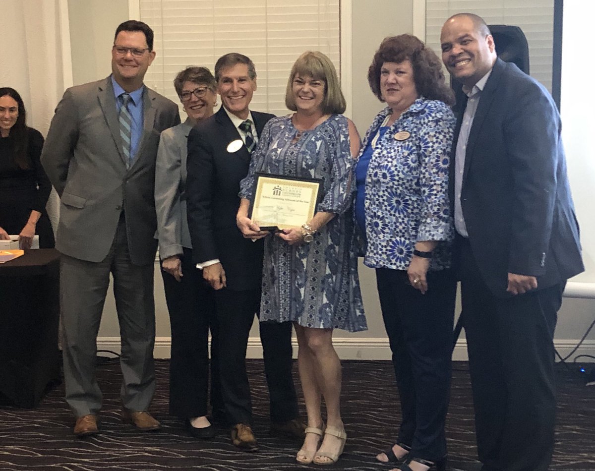 Teresa_Aranyosi's tweet photo. Congratulations @HopeNoga! #VCS winner- School Counselor Advocate Award. You’re simply the best! https://t.co/PxEaBjriqY