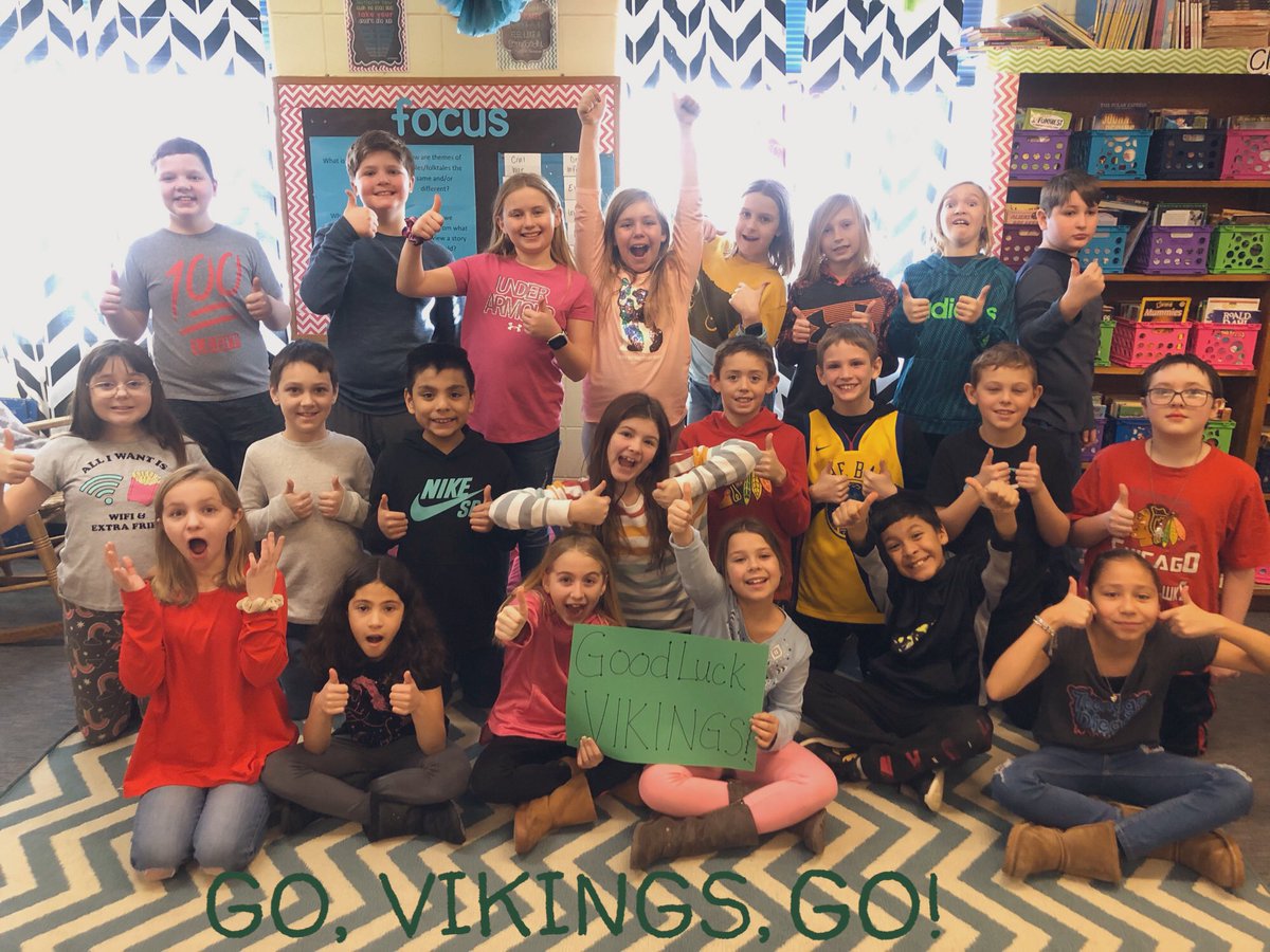 MrsWillis4th's tweet photo. 4th grade is wishing @VIKINGCHEER1617 good luck today and this weekend at state!!!! ✨💚🖤✨ #govikings #pgetweets https://t.co/s8ckDsQyXK
