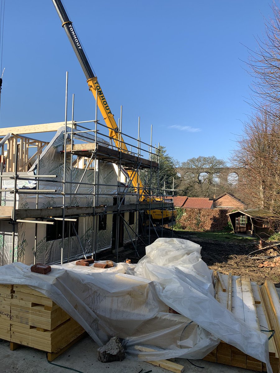 deltaselfbuild's tweet photo. Beautiful sky over our Welwyn build. Looking to have everything lifted today and then no more cranes. https://t.co/T5xCauc61O