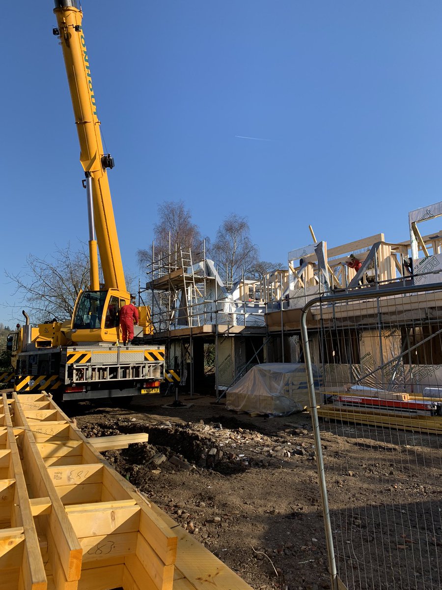deltaselfbuild's tweet photo. Beautiful sky over our Welwyn build. Looking to have everything lifted today and then no more cranes. https://t.co/T5xCauc61O