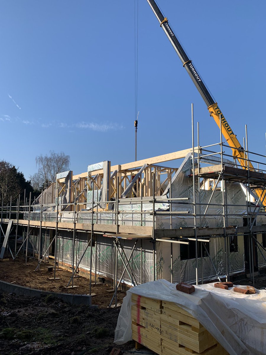 deltaselfbuild's tweet photo. Beautiful sky over our Welwyn build. Looking to have everything lifted today and then no more cranes. https://t.co/T5xCauc61O