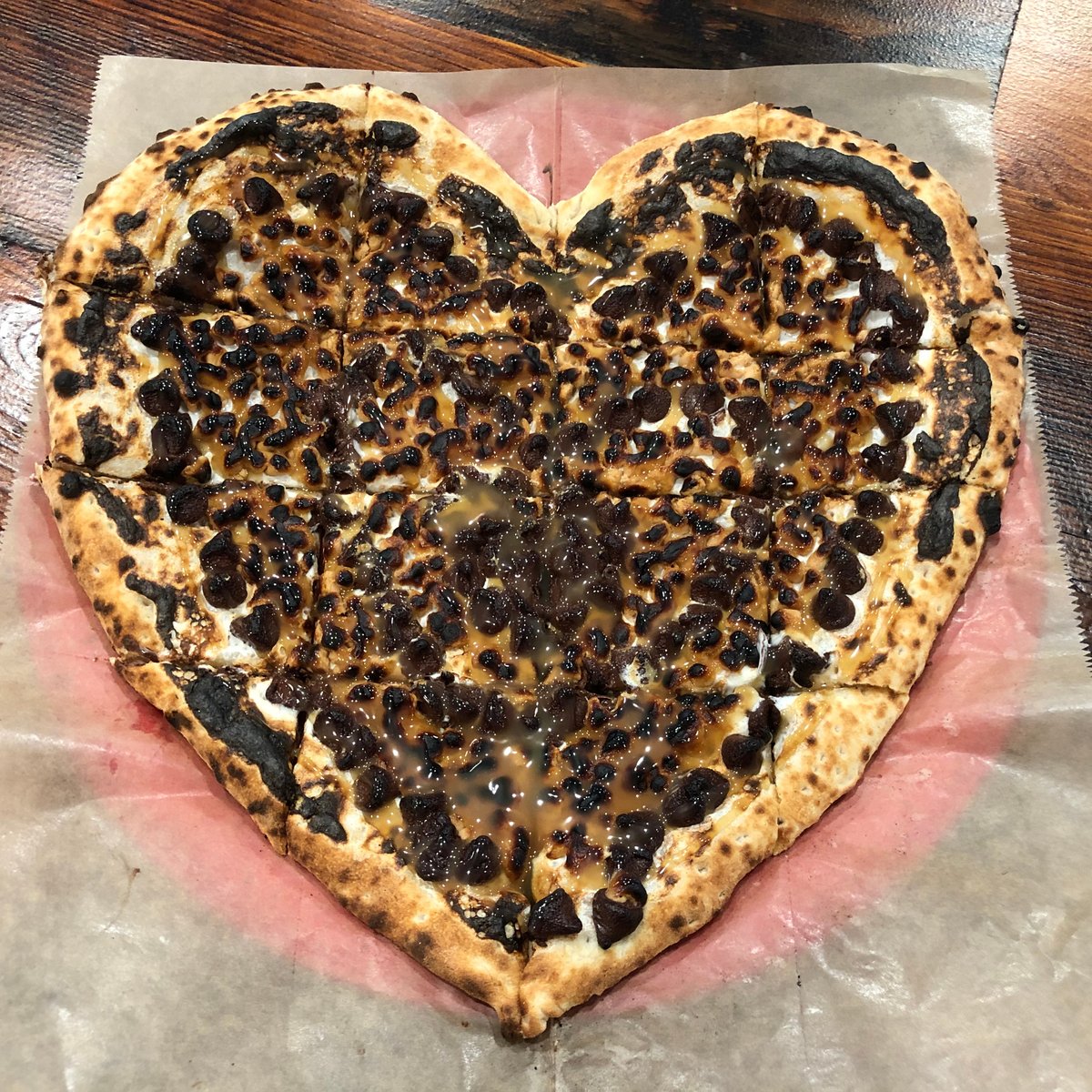 FergndansPizza's tweet image. ~Friday~2/07/20~ Our #DessertPizza, the Can't Reese-ist You, was originally a #ValentinesDay pizza! Now we keep it on the menu all year long so you can enjoy our chocolate peanut butter delight!
👀 y’all by the 🔥
#OxfordMs
CAFE 662.234.3912
Order Fergndan's through Bite Squad!