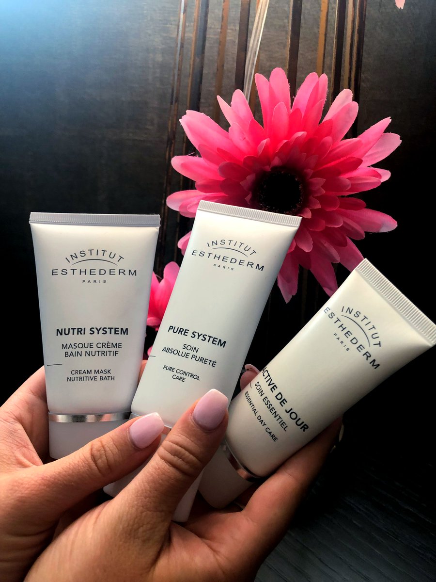 The youth-prevention skincare line developed by Esthederm offers groundbreaking skin care products that fight against premature signs of aging while preserving the skin's essential health 🌸 
.
#Esthederm #NiagaraFallsSpa
.
serenityspabythefalls.com
