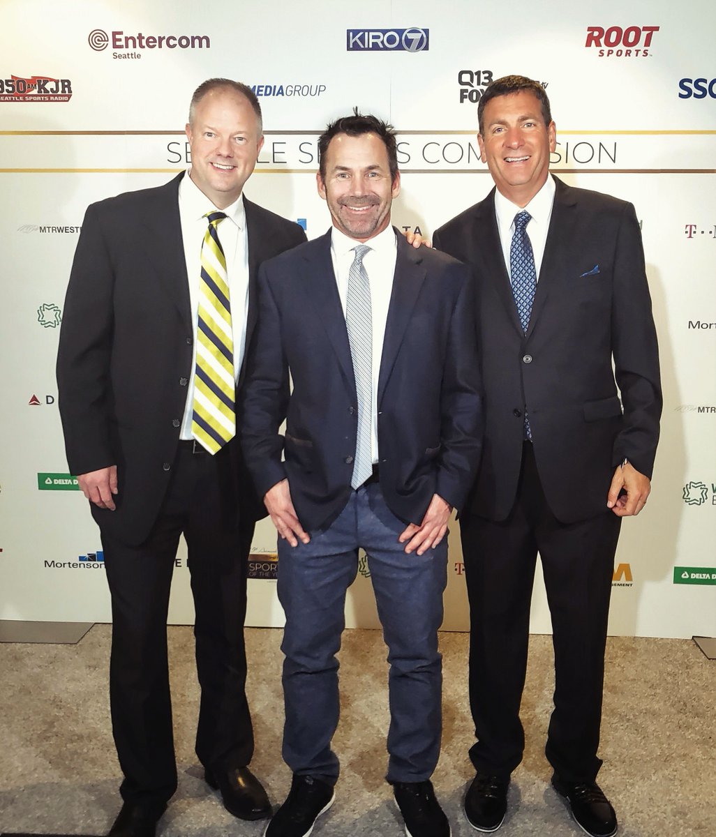What a great night supporting the Washington sports community at the 85th Annual MTRWestern Sports Star of the Year Banquet with the <a href="/SeattleSC/">Seattle Sports Commission</a> and our partners @kempersports and <a href="/callcohen/">Joel Cohen</a>. #seattlesports #CNW #85ssy