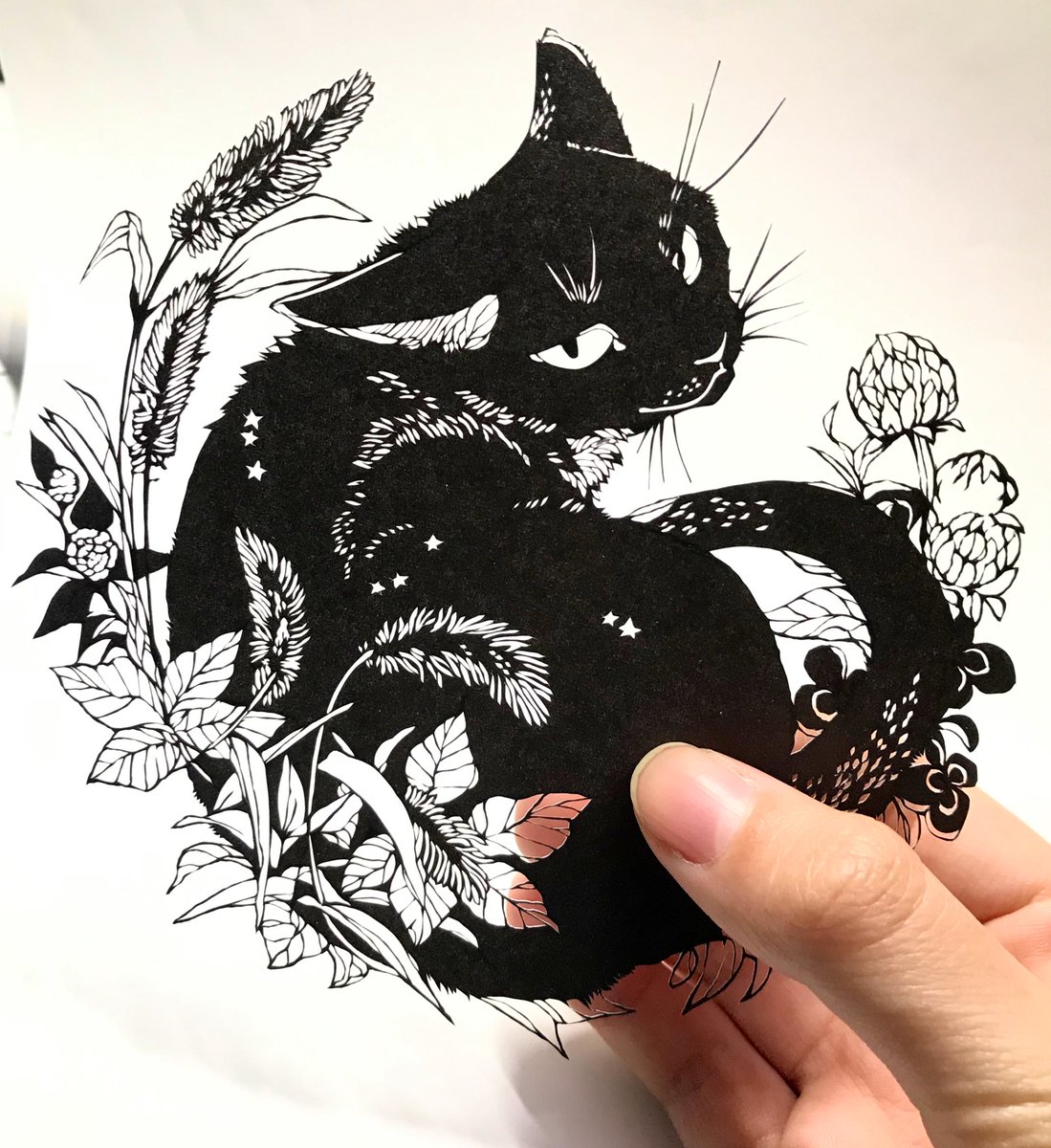 烏海 Ar Twitter 彼の子 草むらの黒猫 烏海切り絵