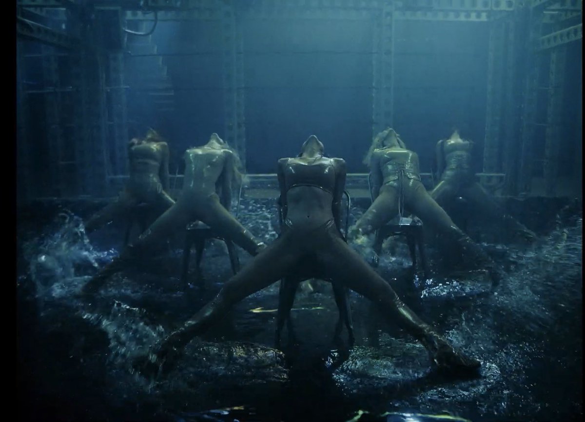 RobJinTheCity's tweet image. Yassssss! Show the children how it’s done ladies! Missed you , and welcome back! 💕 @pussycatdolls  #ReactPCD