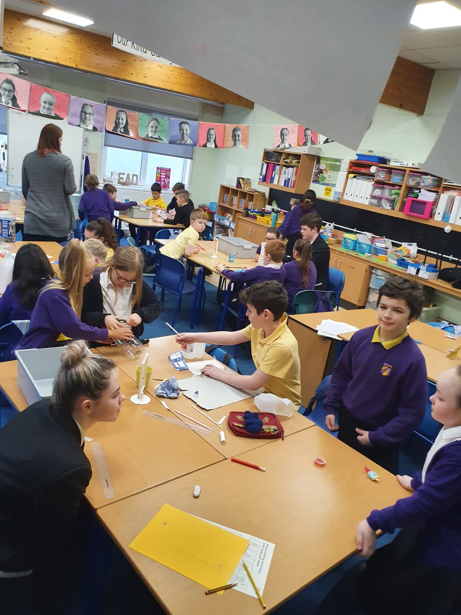 MrsC_NPS's tweet photo. We had a fantastic morning with the @DennyHighSTEM ambassadors! We became engineers and made water sinks to wash our hands #NPSstem #stemforall #waterconservation #TeamworkMakesTheDreamWork https://t.co/cwq04Jqk1c