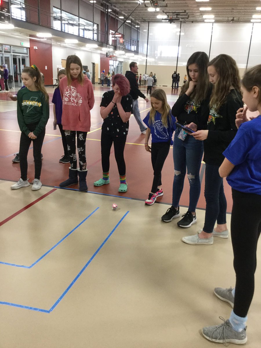 cinanjar's tweet photo. SRRMS students teaching and learning at The Student Powered Conference. https://t.co/vFb0w4JcFm