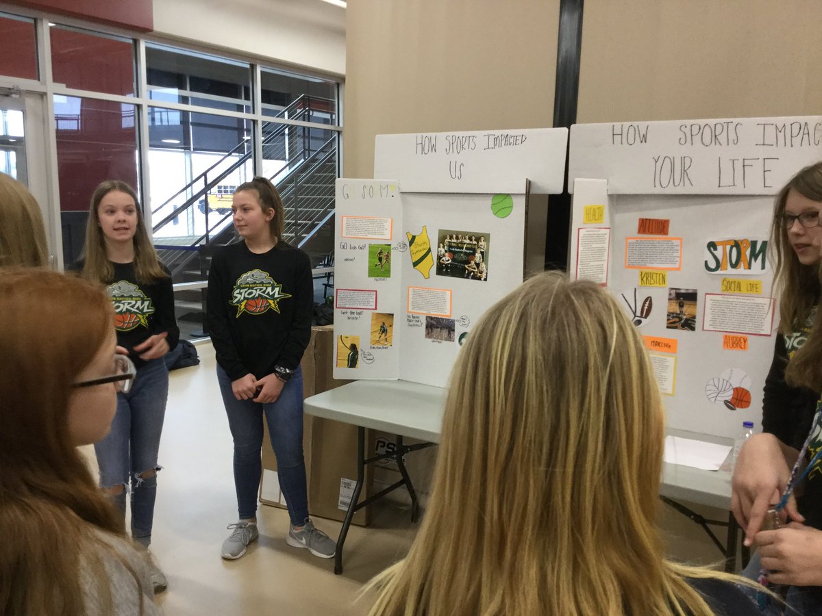 cinanjar's tweet photo. SRRMS students teaching and learning at The Student Powered Conference. https://t.co/vFb0w4JcFm