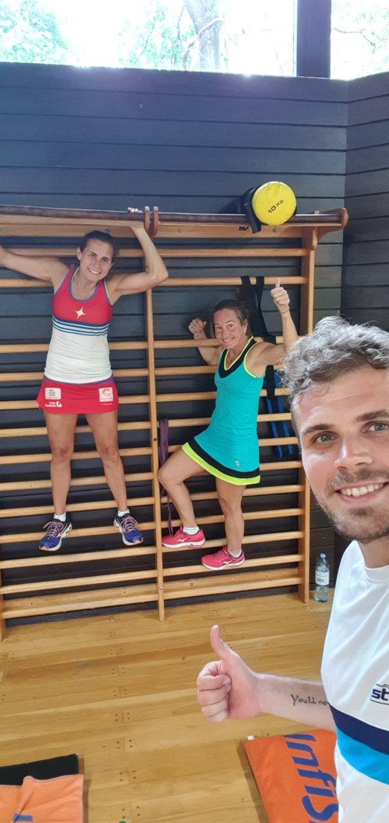 navarrocarolina's tweet photo. Intensa semana de entrenos en el @RacketClubAR de Buenos Aires 🇦🇷 💪💪 poniendo el #TeamCyC a punto 💪💪
@ceciliareiter @starviepadel
@EstrellaDammEs #bilsingautomation https://t.co/cocmj2AttA