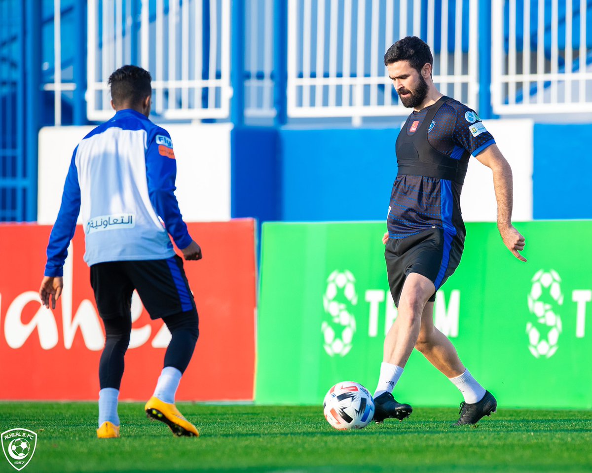 Alhilal_FC's tweet photo. 📸💙
#الهلال
#كبير_آسيا https://t.co/uT52l3GfsR