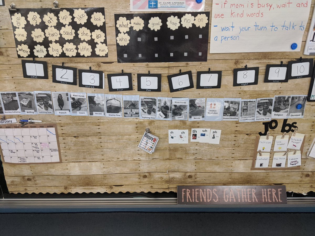 Mrs_Bens's tweet photo. A schedule is posted daily so the students know what to expect each day! The schedule is accompanied by pictures! 
The "schedule manager" is in charge of keeping track of where we are at in the day! 
@EY_uwindsor https://t.co/6WAYatB19J