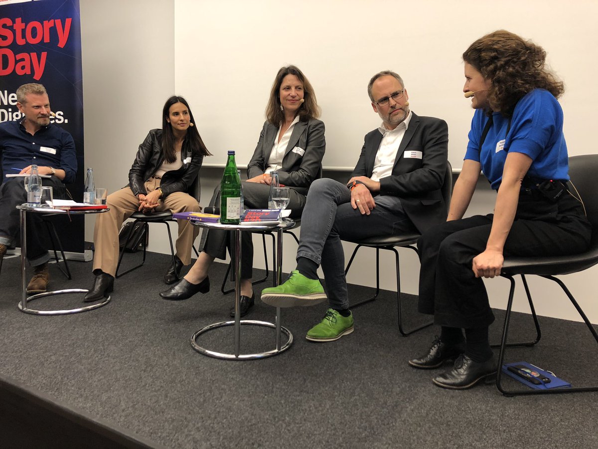 netzkolumnistin's tweet image. „Technik allein erzählt keine Geschichten“, sagt @Slowsophie von funk auf dem Abschlusspanel des StoryDays @derspiegel. Mit @ChrisStoecker, @MajaWeber1, @kretzschmar_s und Klaus Meier #sdy20