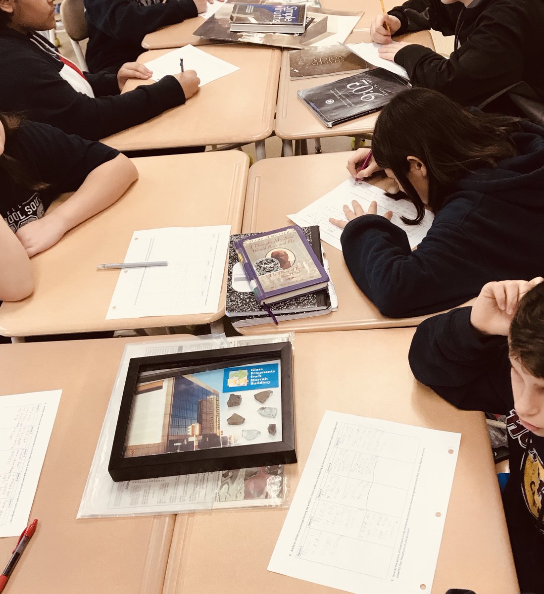 MSSauw's tweet photo. OKC Memorial: Providing a virtual and hands on experience so our students can evaluate the significance of civic participation in order to insure the preservation of constitutional government. Together we can achieve peace #nonfiction  @MsWilliamsHMSS @LaurenBaratta https://t.co/F99OSUOgqT
