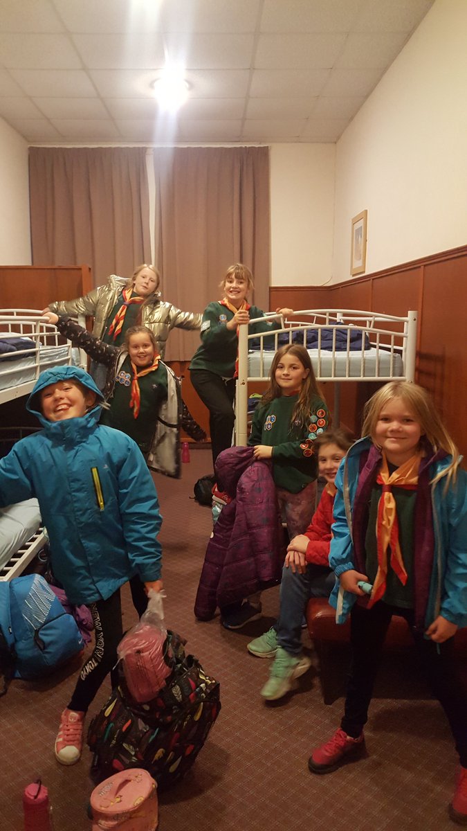 The deadline for #ExplorerFund and #MiniExplorerFund is only 3 weeks away! Youth groups, schools, colleges, nurseries can apply now for a funded trip of up to 3 nights to a <a href="/hostellingscot/">Hostelling Scotland</a> Youth Hostel of their choice buff.ly/2Rb5GZM #outdooreducation #teamelc <a href="/ColDevNet/">CDN</a>