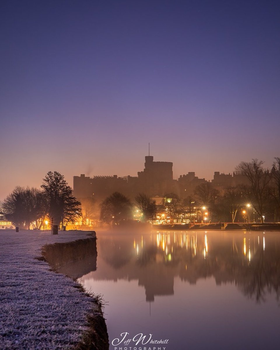 Just before dawn on the river at Windsor!
📸© <a href="/jeff_whitehill/">Jeff Whitehill</a> 
#FridayFeeling