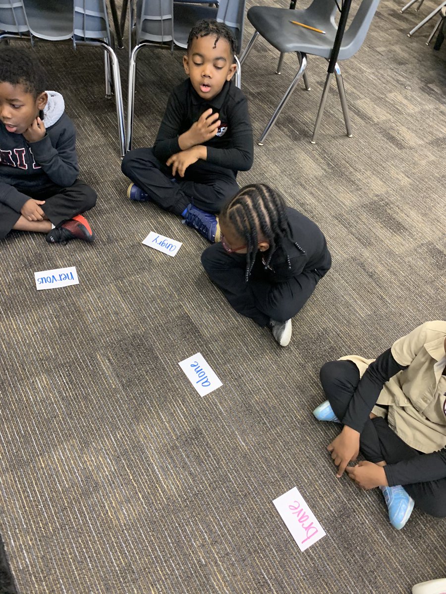 okaylisalisa's tweet photo. Kindergarten learned about character traits by organizing their personal words into positive and negative character traits. #itsokaytohaveboth #positiveandnegative #SELontheHill #AVID #2ColumnNotes @MsPendleton9 @CHISDCP @_BriHenderson https://t.co/XYOux7SmW5