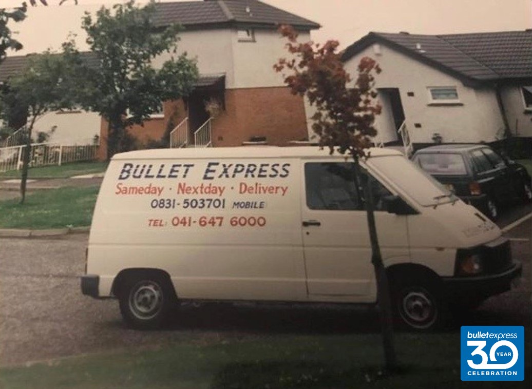 BulletExpressUK's tweet photo. Bullet Express's very first van, back in the 90s!
#BULLETEXPRESS #BE30 #EST1990 https://t.co/WcXUFMKkSN