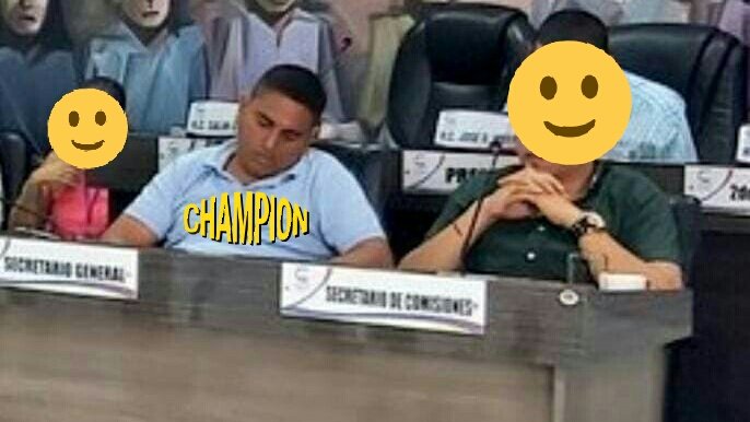 swingermonteria's tweet photo. @concejomonteria @billysotom @GobCordoba_ @monterialcaldia Y que han respondido por ese hijueputa durmiendo? Le pagarán el día por dormir? https://t.co/Fc3RKaRN7T