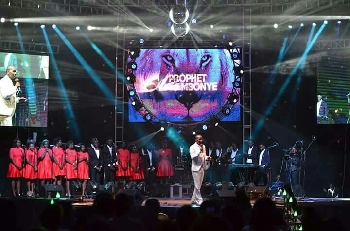 silkeventsug's tweet photo. “When we lift our hands in praise and worship, we break spiritual jars of perfume over Jesus. The fragrance of our praise fills the whole earth & touches the heart of God.”
-Dennis Ignatius-
We thank #ProphetElvisMbonye for opportunity to partner in praise & worship
#SilkAtwork https://t.co/7CWL8NlaBC