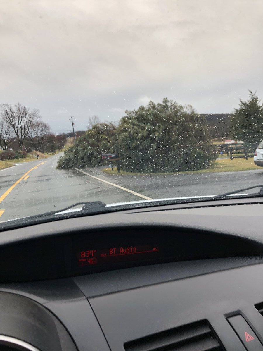 _Shane_Guevara's tweet photo. Just your typical day in Westminster/New Windsor @wbaltv11 @wjz #BeOnWJZ https://t.co/6K6tuSIdO6