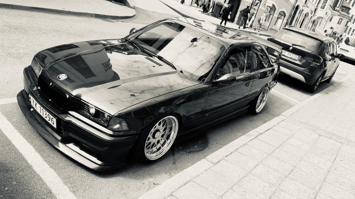 TheHyper_E's tweet photo. We believe in timeless designs. This bemmer looks good then and looks good now.

Join us: https://t.co/G13WuU69gC

More: https://t.co/7CJgr9WkUD

#Cars #ClassicCars #FutureCars #TheHyperE #automobiles #SuperCars #Environment #CarbonFootprint #PowerTo https://t.co/cG4ZKM8fr9