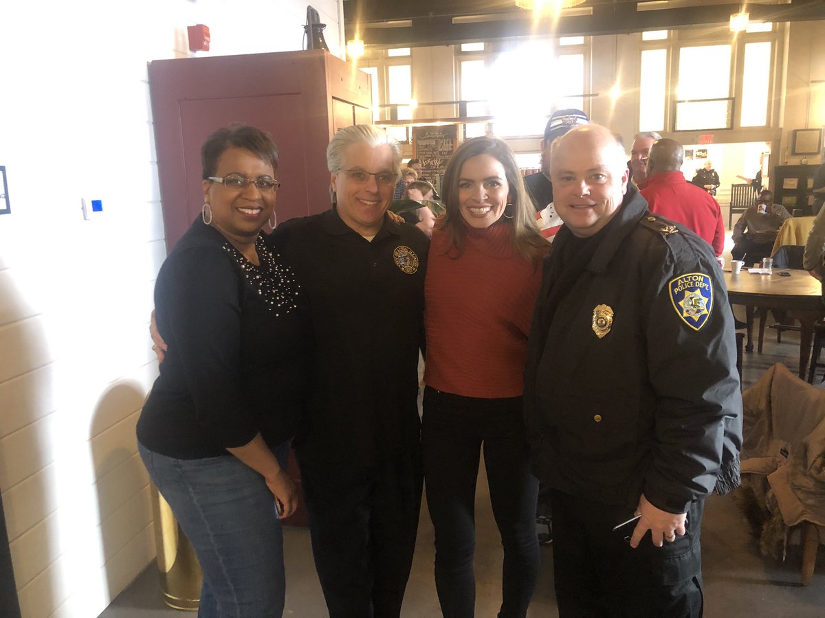 alliecoreyfox13's tweet photo. Thank you Alton!! #TISL @ksdknews https://t.co/jg9x3LPNfd