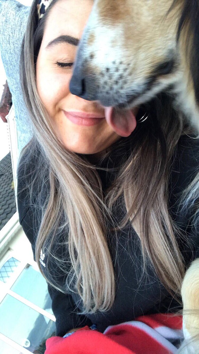 AmandaCj_'s tweet photo. Everyone go squeeze your dog a little tighter today because you never know when your last cuddle with them will be https://t.co/4ed76N9LOd