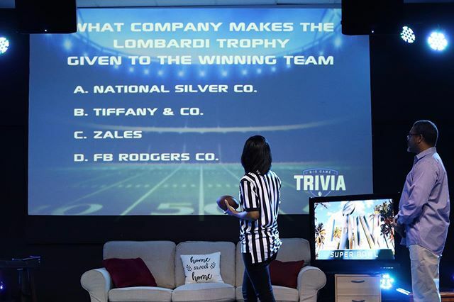 Faith4LifeDal's tweet photo. Football Trivia!
What company makes the Lombardi Trophy given to the winning team? https://t.co/ZqJ7gicnlk https://t.co/rm3rNW6da7