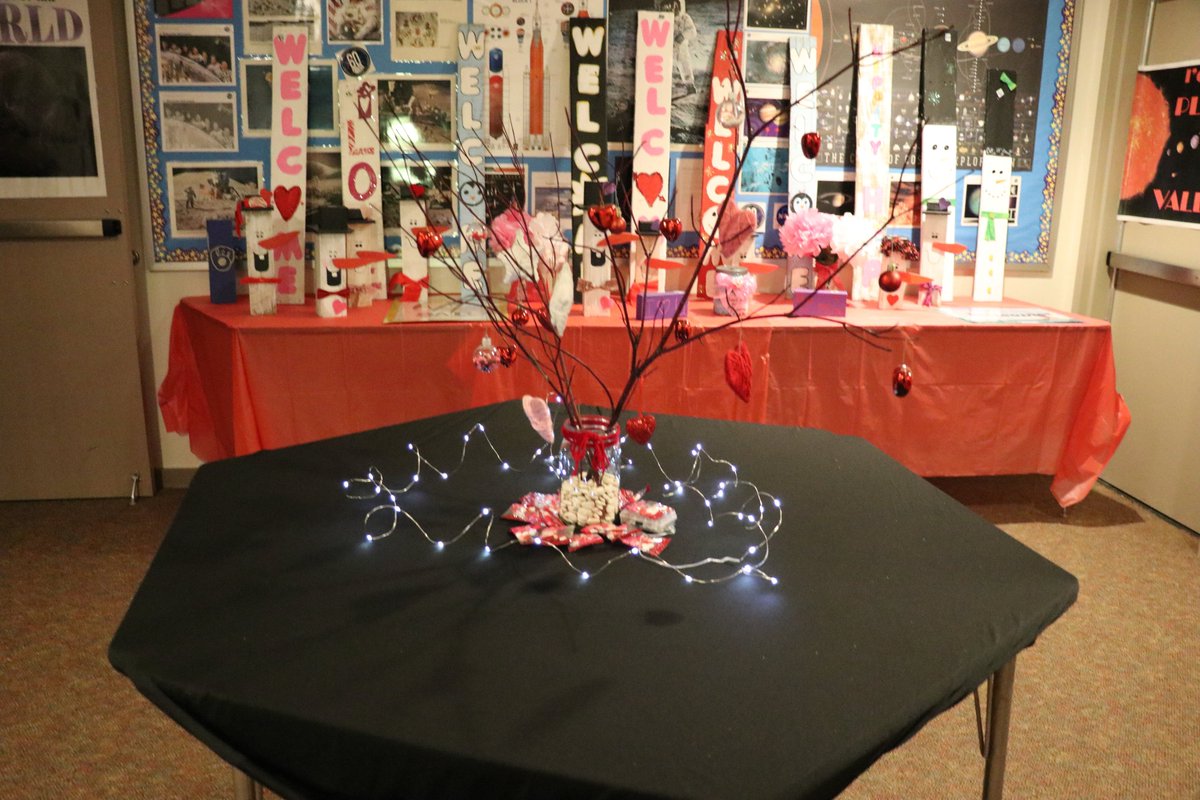 hdplanetarium's tweet photo. Still looking for something to do for your Valentine? There are still a few openings left for couples! JOIN US for a unique night out! Sneak peek at some pictures from last year's event! #Milwaukee #LLCountryFF #visitwaukesha #FriendsofRetzer #cityofwaukesha #CityYearMKE https://t.co/PqCtdaXiNZ