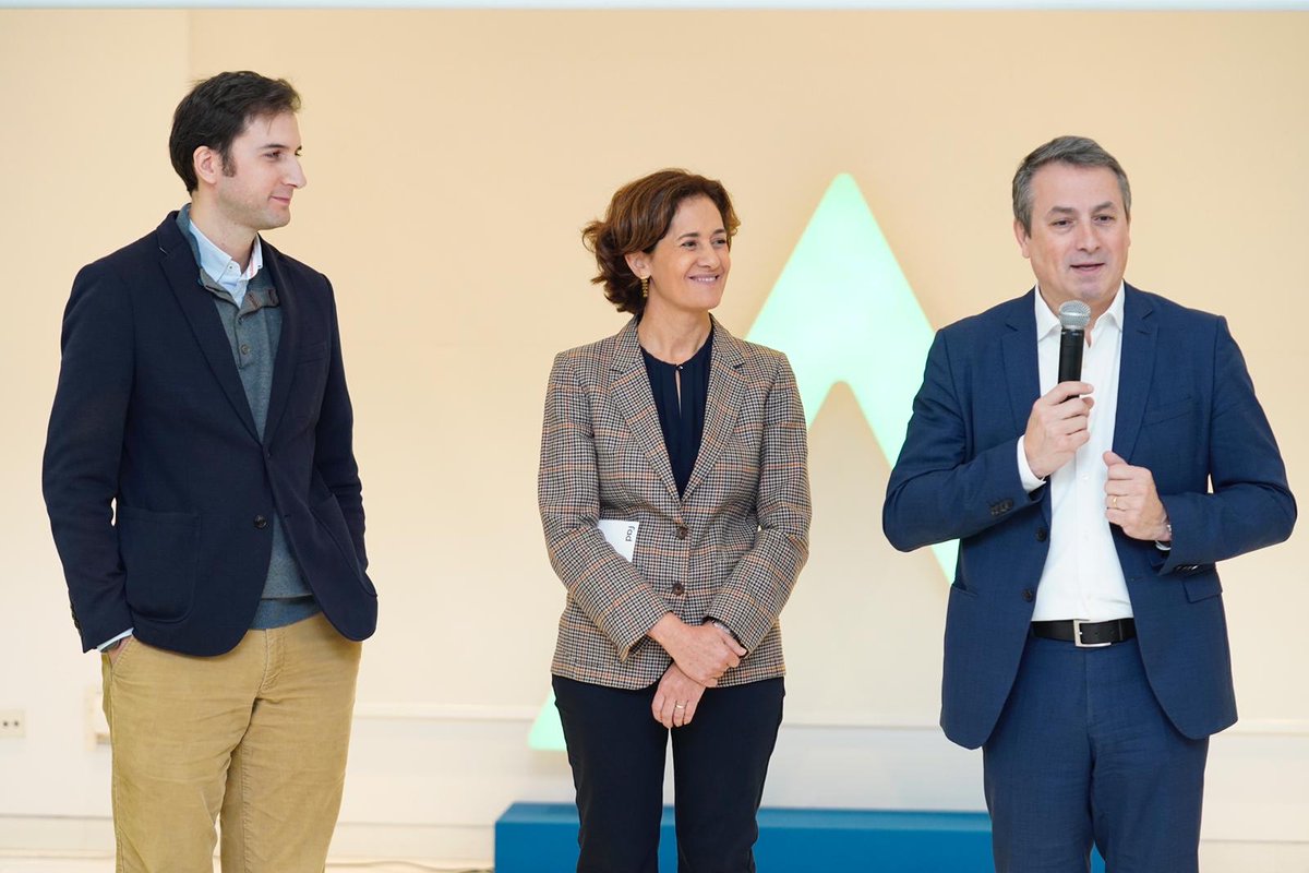 BBVA_espana's tweet photo. "La emergencia climática y la educación aparecen como dos grandes ejes que marcan las principales preocupaciones de los jóvenes españoles" - @aballabriga
Descubre más sobre #ProyectoConectados, una investigación de @bbva, @GoogleES y la @FadJuventud 👇 https://t.co/Ui98uZr6dn https://t.co/z3khdPUwG8