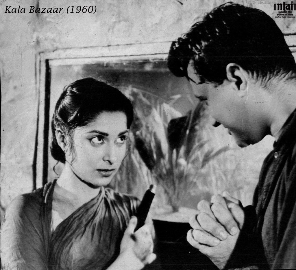 NFAIOfficial's tweet photo. "Rimjhim Ke Tarane Leke Aayi Barsaat”
#FaceOfTheWeek #WaheedaRehman and Dev Anand in Kala Bazaar (1960). https://t.co/7gJvw92iIz