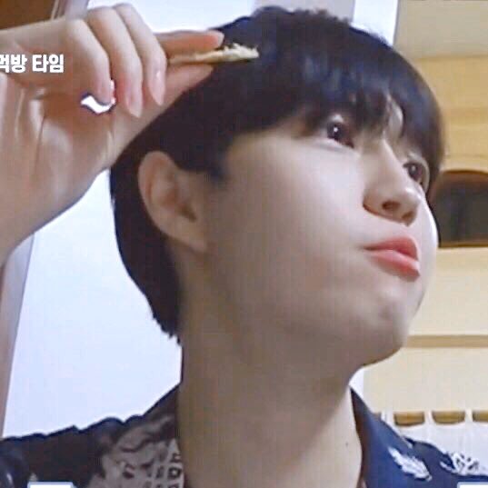 hishandxkjh's tweet photo. 🧼🤍❄️                      🛁💗🌷 https://t.co/QboqLSSUbY