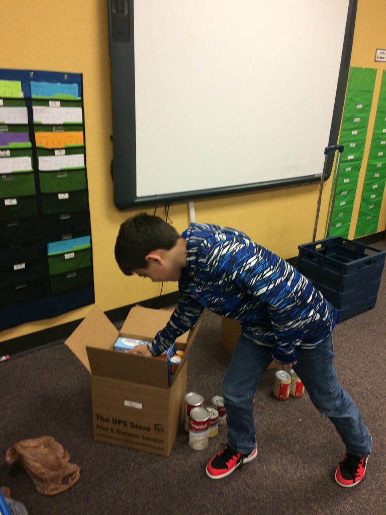 MrsPerkinsTeach's tweet photo. My class worked together to sort and fill two LovePac boxes.  They brought in food all week knowing that there was no competition or reward. They did it completely out of the kindness of their heart. #AubreyProud #inspiringchaps https://t.co/ks1kDcioAc