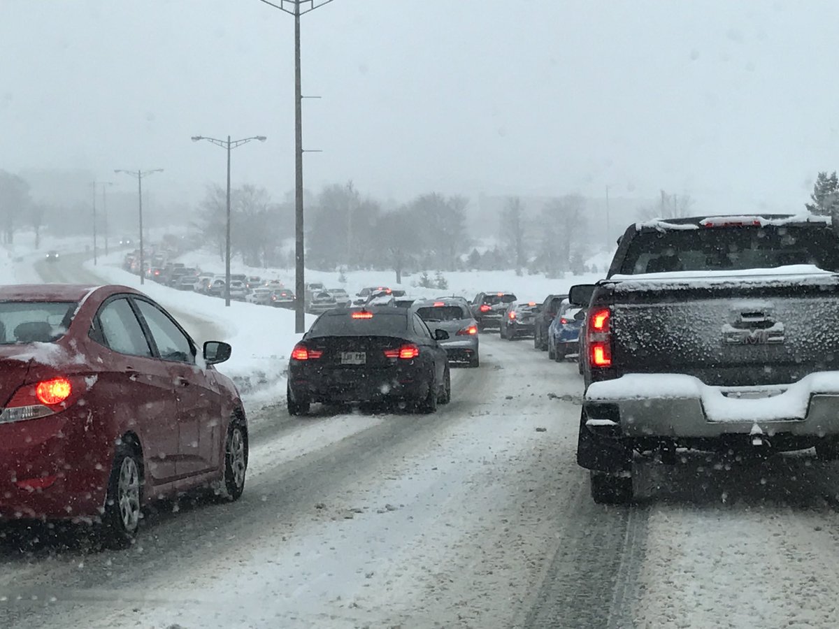 AmyFitzpat's tweet photo. Traffic is a bit heavy on the parkway ⁦@nltraffic⁩ ⁦@590VOCM⁩ https://t.co/6cMA3PUhGU