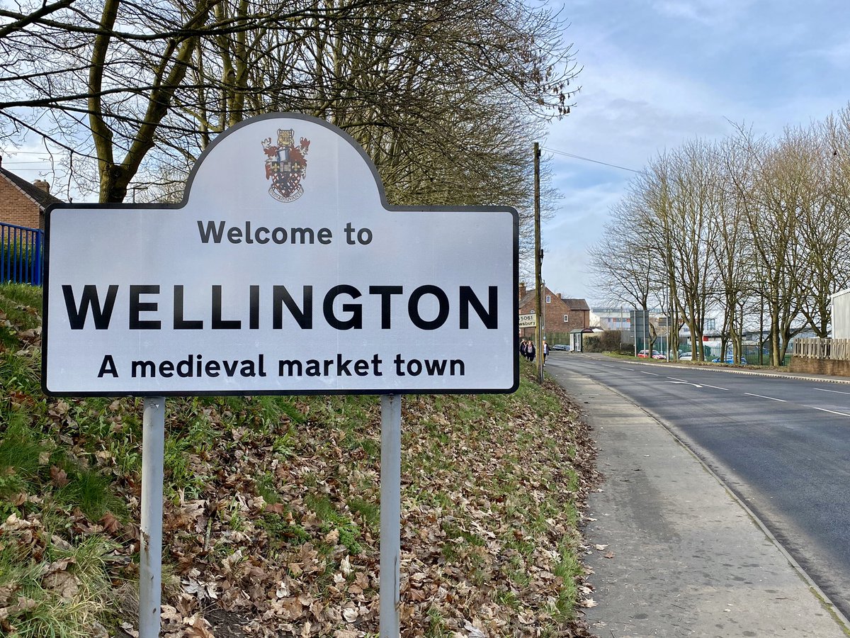 CllrPaulDavis's tweet photo. Cllr Burns redesigned the #Wellington gateway signage, this is the first of a number to pop up around the town.  #lovewellington #myhometown Have you spotted any others? https://t.co/JU7Bgc8ELN