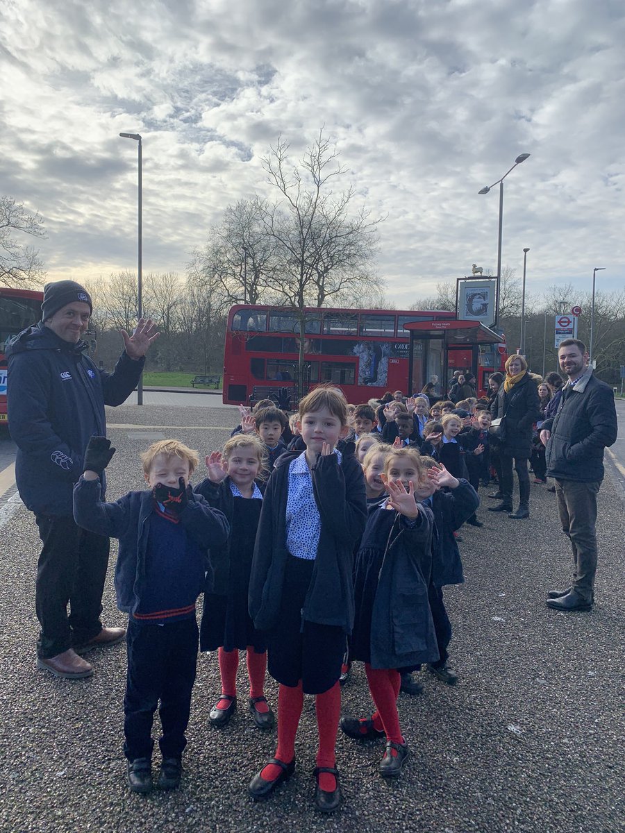 prospecths's tweet photo. Year 1 are ready at the bus stop! #PHS #year1trip #hoponthebus #MJPS #shabbat #re https://t.co/xiiIei0LIp