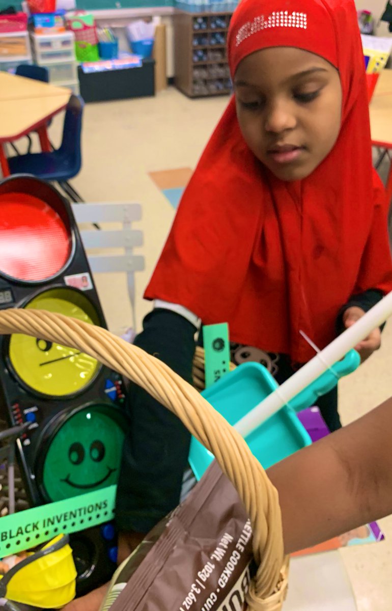 Miss White's Educational Lounge tweet media