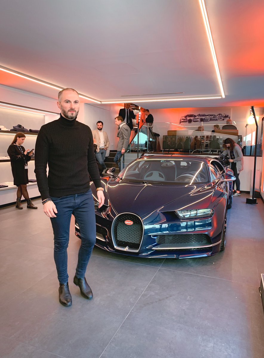 Flow78t's tweet photo. Trés heureux et surtout fier d’assister à l’inauguration de la  première concession #Bugatti en France, la plus belle marque automobile au monde.

« En #Chiron, son propriétaire est capable le matin sur circuit d’atteindre des records de vitesse, puis le soir d’aller à l’opéra » https://t.co/kjWYB5bZgR
