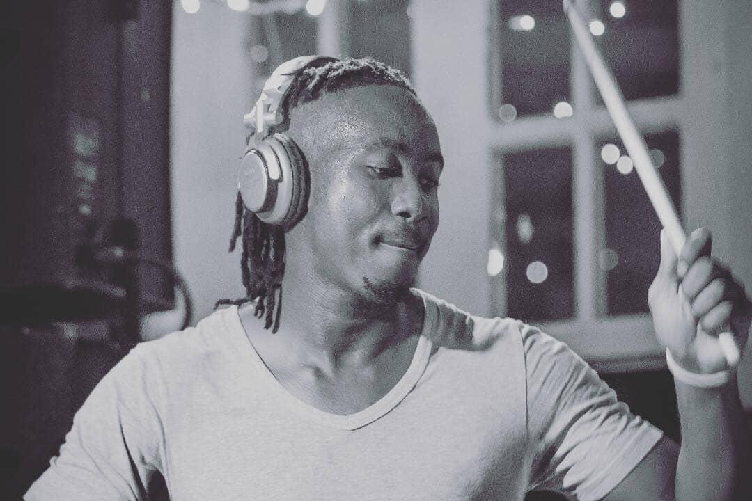 OldMutualZW's tweet photo. Catch @DjDollarbill263  THATDJ with Vusa on SAX &amp; Bridges on percussion this Sunday at the #HarareMarathon at Old Georgians Sports Club

RT and tag someone who needs to turn up this #Sunday with you 
#SunshineRace
#DoGreatThingsEveryDay https://t.co/6Dl3m6yHlb